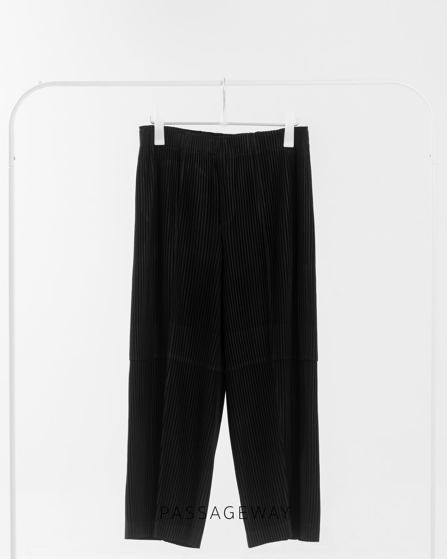 Pleated Cargo Trousers